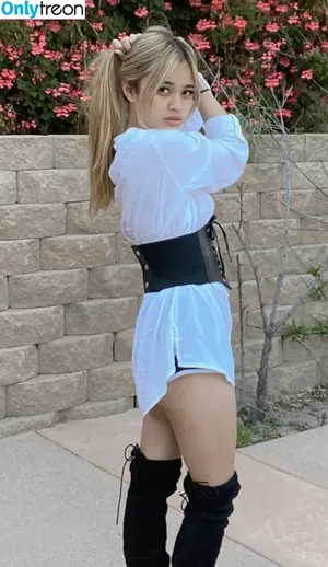 alyssa9 / allyssaap_ / alyssalynch nude photo #0110