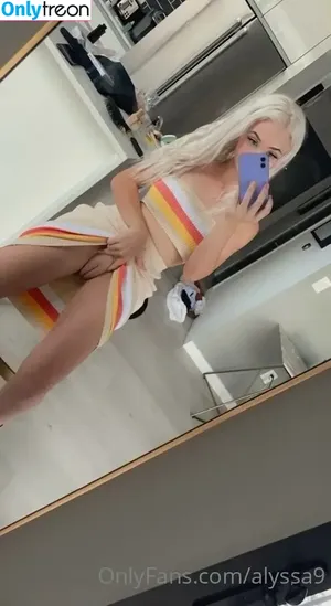 alyssa9 / allyssaap_ / alyssalynch nude photo #0134