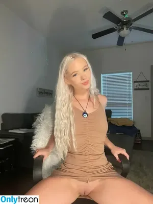 alyssa9 / allyssaap_ / alyssalynch nude photo #0385
