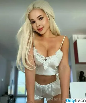 alyssa9 / allyssaap_ / alyssalynch nude photo #1122