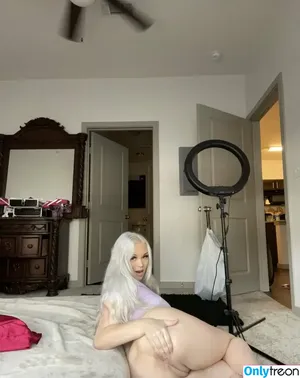 alyssa9 / allyssaap_ / alyssalynch nude photo #1228