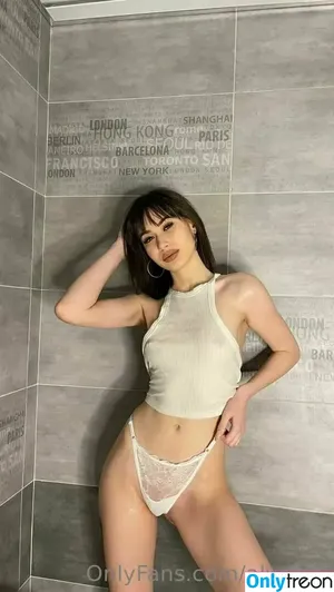 alyssa9 / allyssaap_ / alyssalynch nude photo #1382