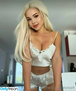 alyssa9 / allyssaap_ / alyssalynch nude photo #1492