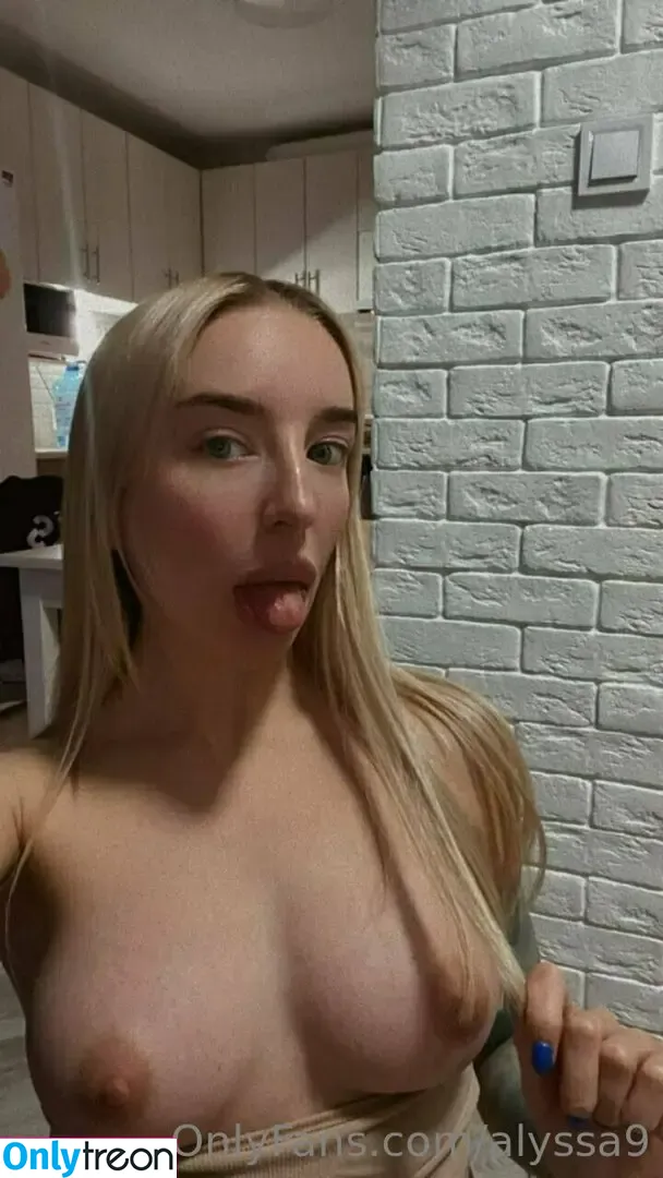 alyssa9 nude photo #1225 (allyssaap_ / alyssalynch)