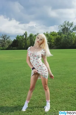alyssa9 / allyssaap_ / alyssalynch nude photo #2431