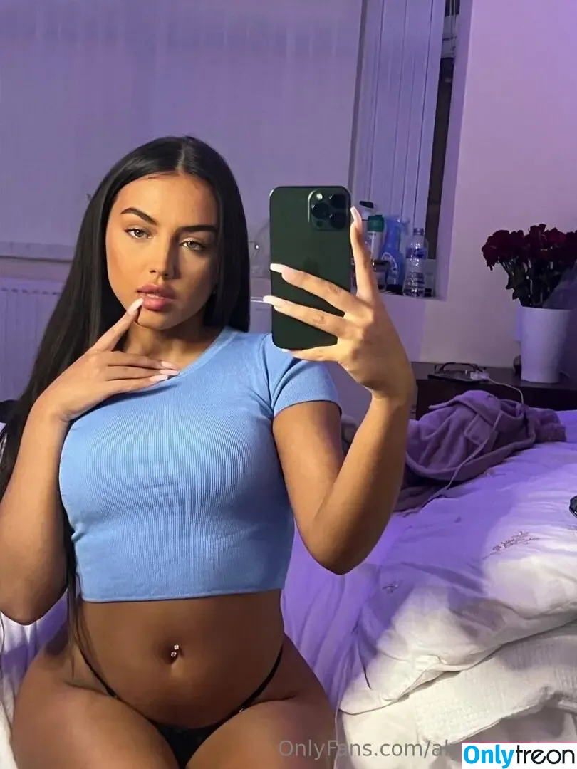 alyssabankss nude photo #0046 (alyssabankss)