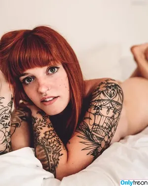  nude photo #0004