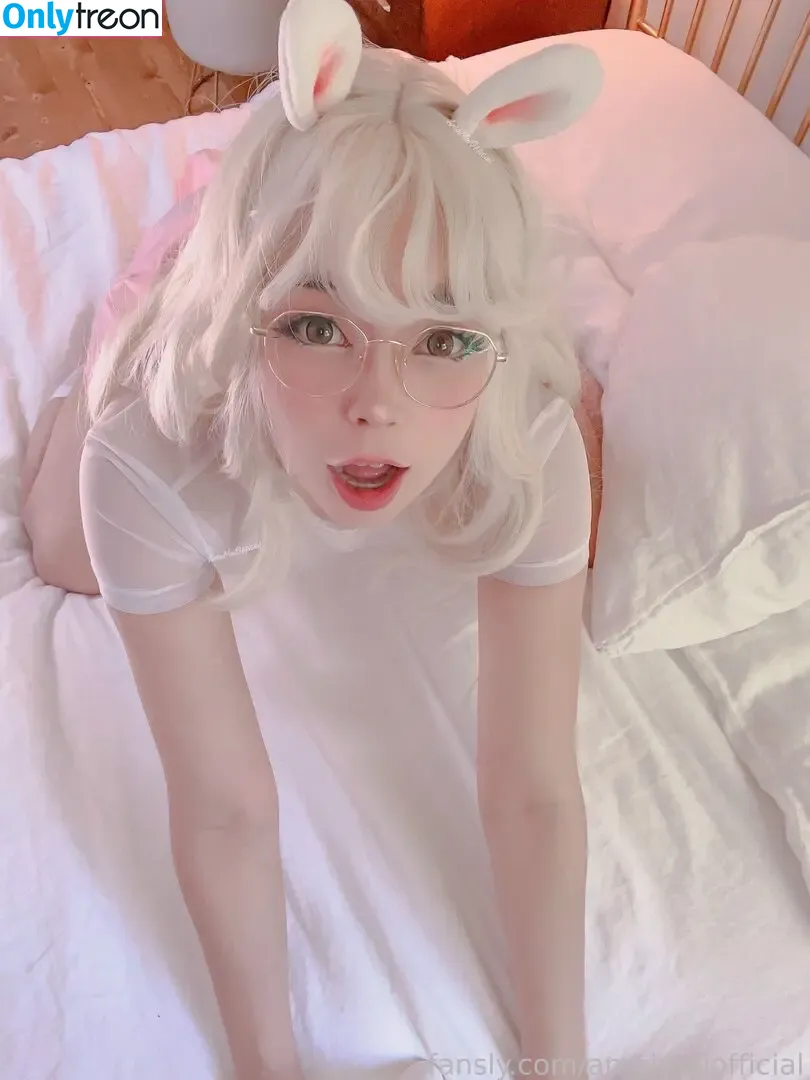Amaimaiofficial nude photo #0054 (amaimaiofficialcosplay)