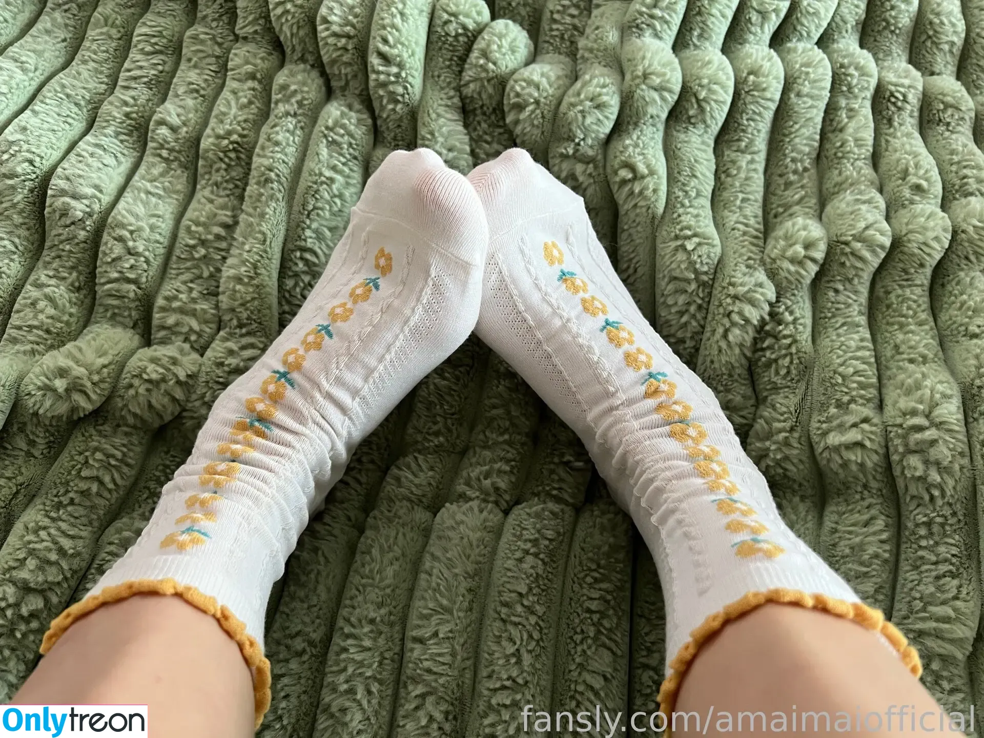 Amaimaiofficial nude photo #0701 (amaimaiofficialcosplay)