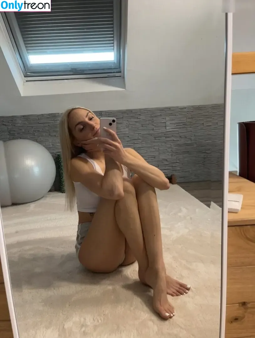 AmaliaMarkova nude photo #0004 (slim.hayden)