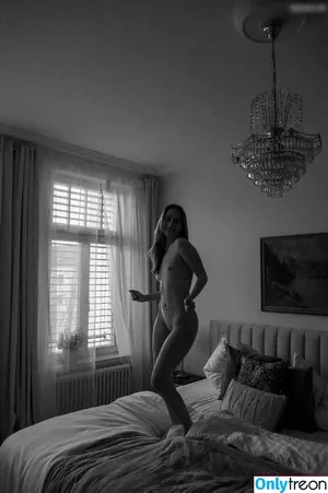  nude photo #0010