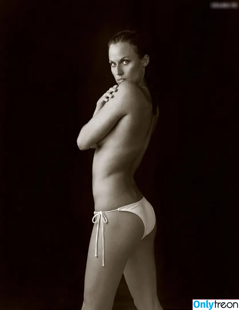 Amanda Beard nude photo #0002 (AmandaRayBeard)