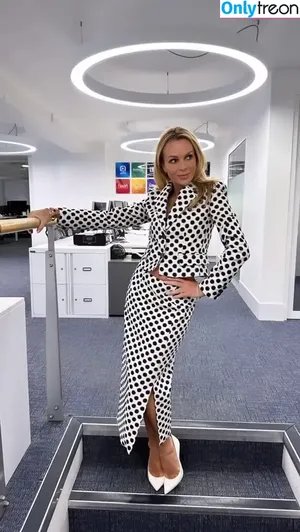 Amanda Holden / amanda_holden / noholdenback nude photo #1378