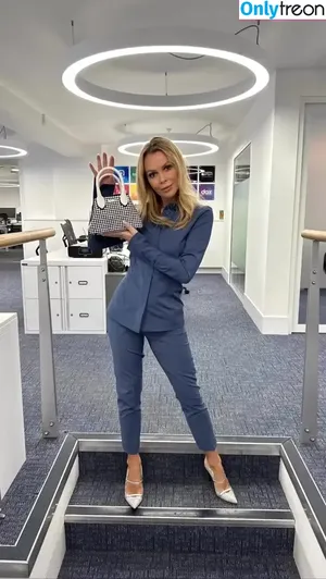 Amanda Holden / amanda_holden / noholdenback nude photo #1382