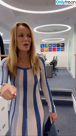 Amanda Holden / amanda_holden / noholdenback nude photo #1610