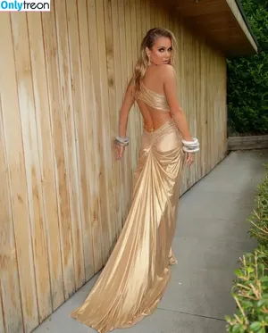 Amanda Holden / amanda_holden / noholdenback nude photo #1663