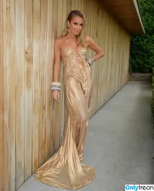 Amanda Holden / amanda_holden / noholdenback nude photo #1669