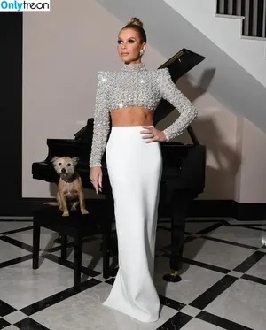 Amanda Holden / amanda_holden / noholdenback nude photo #1682