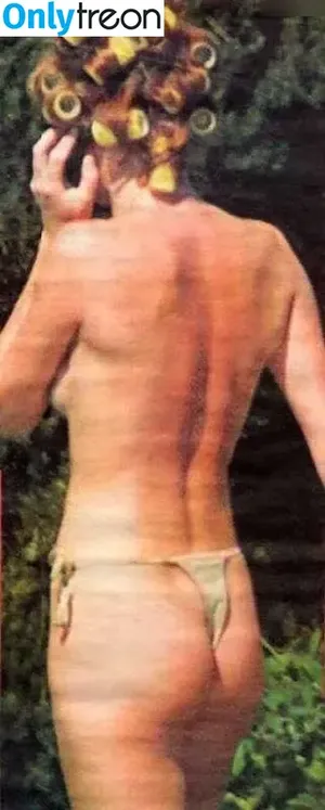 Amanda Holden / amanda_holden / noholdenback nude photo #1722