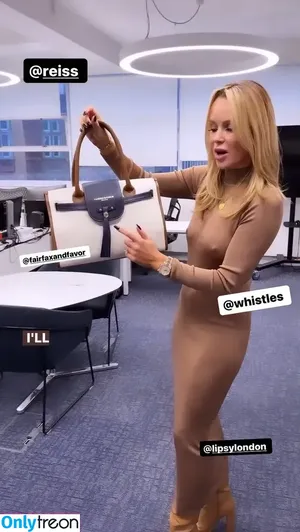 Amanda Holden / amanda_holden / noholdenback nude photo #1792