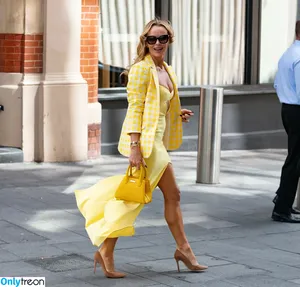 Amanda Holden / amanda_holden / noholdenback nude photo #1884