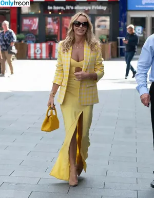 Amanda Holden / amanda_holden / noholdenback nude photo #1887