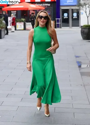 Amanda Holden / amanda_holden / noholdenback nude photo #1921