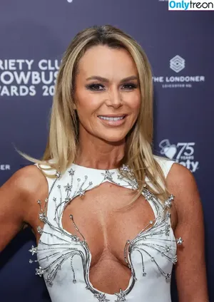 Amanda Holden / amanda_holden / noholdenback nude photo #1965