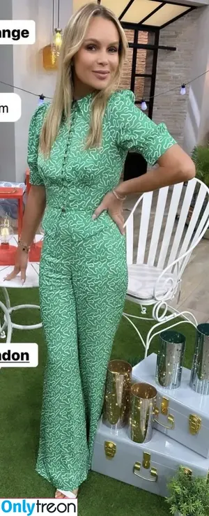 Amanda Holden / amanda_holden / noholdenback nude photo #1994