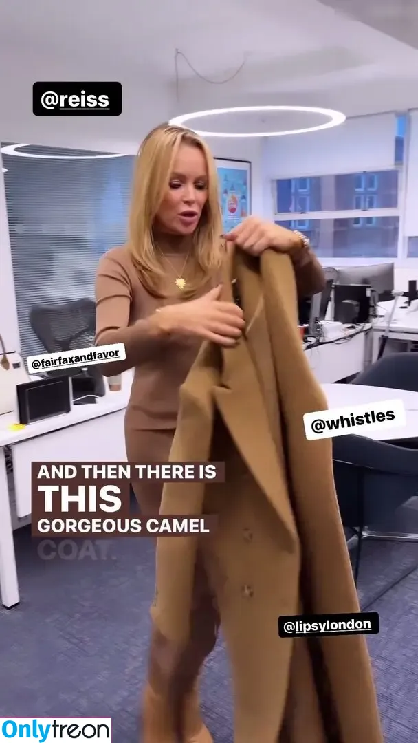 Amanda Holden nude photo #1793 (amanda_holden / noholdenback)