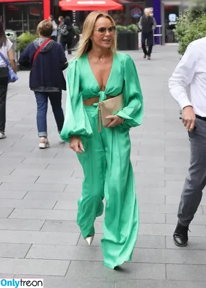 Amanda Holden / amanda_holden / noholdenback nude photo #2014