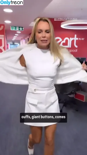 Amanda Holden / amanda_holden / noholdenback nude photo #2121