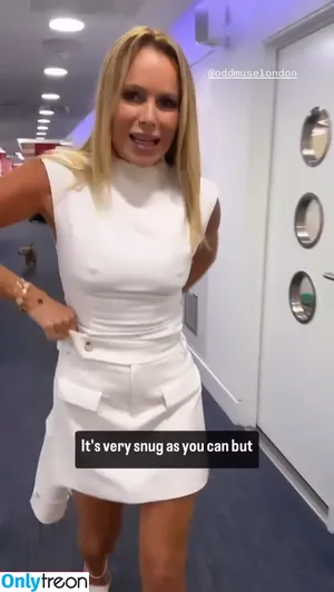 Amanda Holden / amanda_holden / noholdenback nude photo #2123