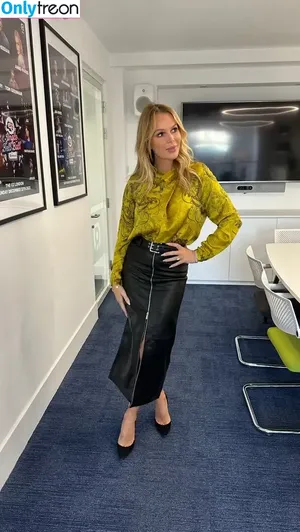 Amanda Holden / amanda_holden / noholdenback nude photo #2170