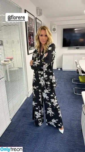 Amanda Holden / amanda_holden / noholdenback nude photo #2271