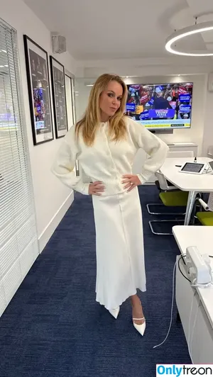Amanda Holden / amanda_holden / noholdenback nude photo #2325