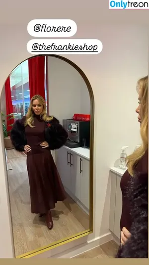 Amanda Holden / amanda_holden / noholdenback nude photo #2337