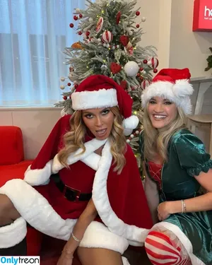 Amanda Holden / amanda_holden / noholdenback nude photo #2422