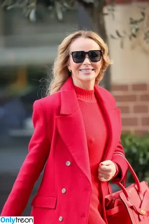 Amanda Holden / amanda_holden / noholdenback nude photo #2540