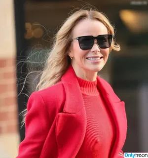 Amanda Holden / amanda_holden / noholdenback nude photo #2542