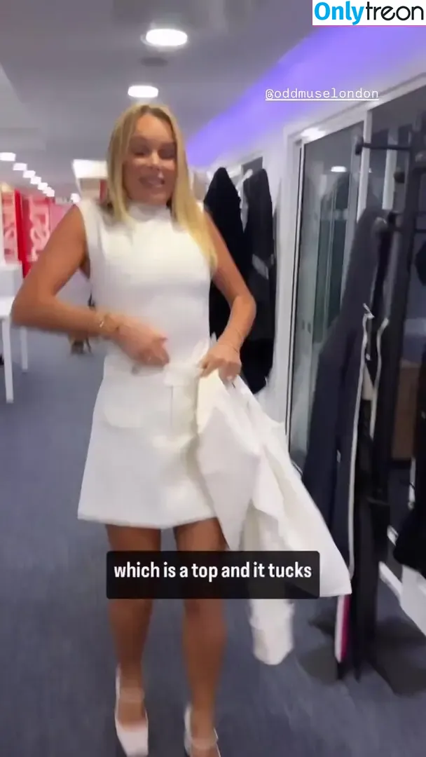 Amanda Holden nude photo #2281 (amanda_holden / noholdenback)