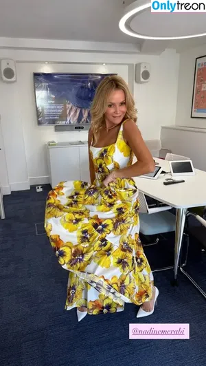 Amanda Holden / amanda_holden / noholdenback nude photo #3145