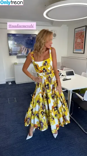 Amanda Holden / amanda_holden / noholdenback nude photo #3146