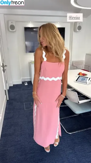 Amanda Holden / amanda_holden / noholdenback nude photo #3163