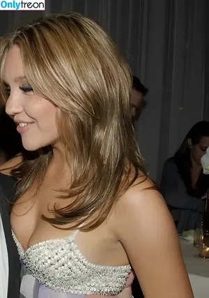 Amanda Laura Bynes / rlamandabynes nude photo #0141