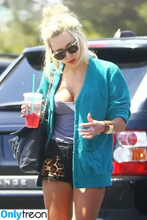 Amanda Laura Bynes / rlamandabynes nude photo #0165