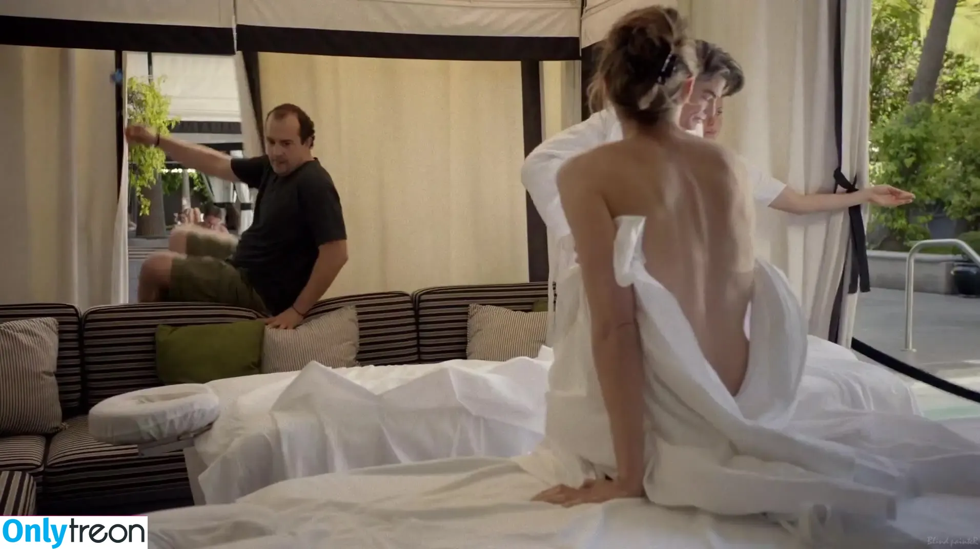 Amanda Peet nude photo #0047 (amandapeet)