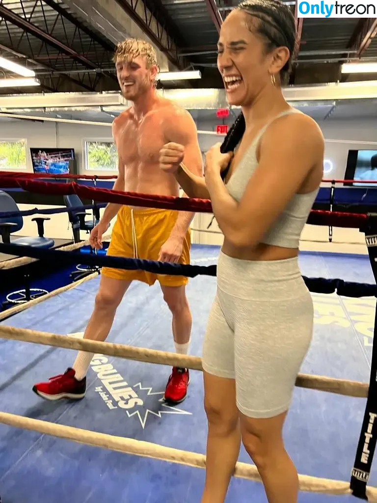 Amanda Serrano nude photo #0023 (Puerto Rican Boxer / serranosisters)