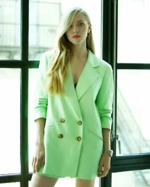 Amanda Seyfried / AmandaSeyfried / mingey nude photo #0046