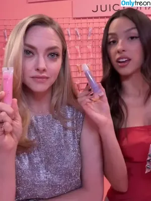 Amanda Seyfried / AmandaSeyfried / mingey nude photo #0777